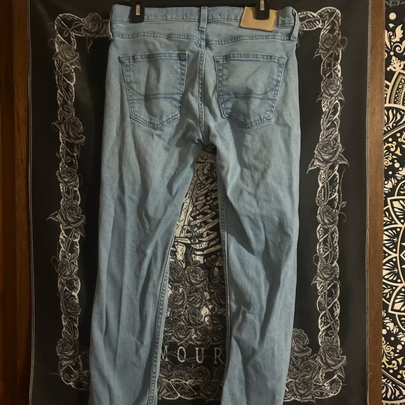 Hollister Women's Light Blue Straight Leg Jeans - Picture 2 of 3